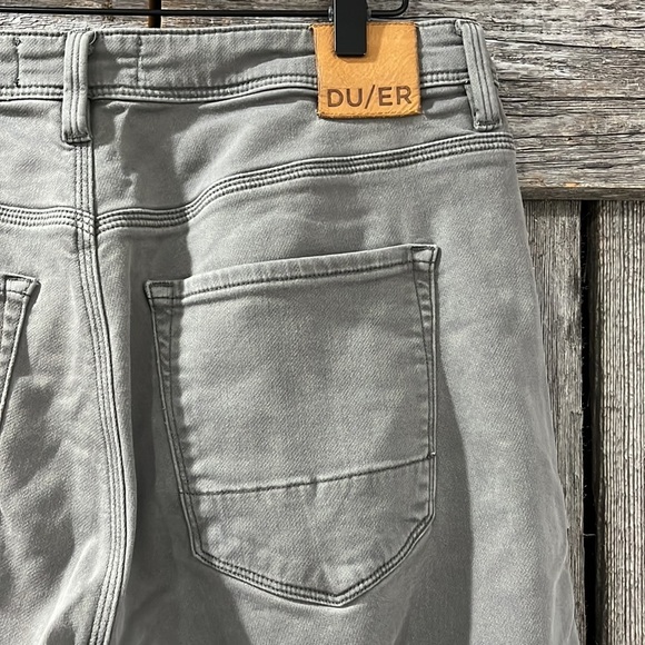 DU/ER N2X Relaxed Fit Soft Stretch Odor Sweat Resistant Gray Chino Pants 32x28 - Picture 6 of 9